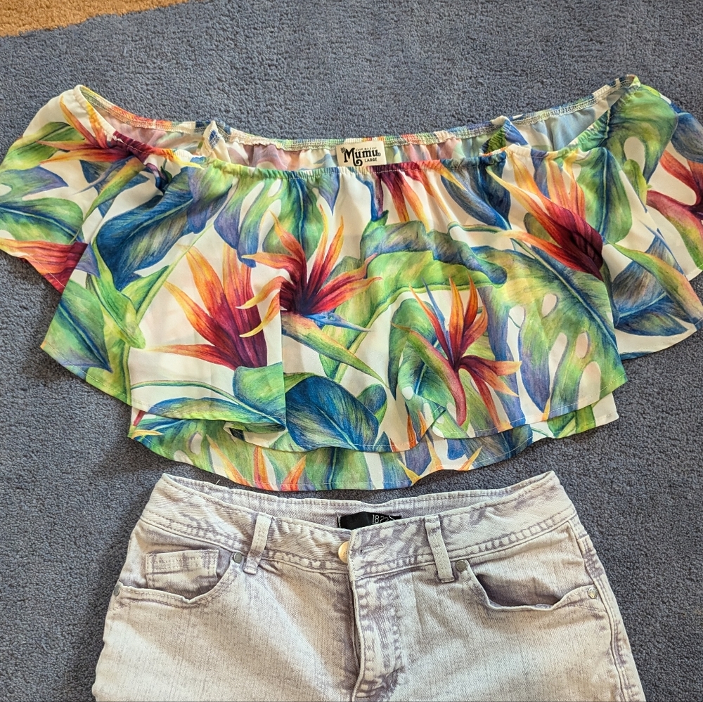 Show me your mumu off the shoulder crop top Size L